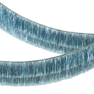 Blue Tinsel Fringe GarlandAdd a touch of shimmering blue to your party with this gorgeous two layer Blue Tinsel Fringe garland. Perfect for any celebration, or you can use it to decorate any Meri Meri