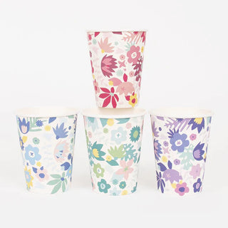 Goblets - Flowers CupsThe birds are singing, the trees are budding, the flowers are coloring... spring is finally here! It's time to decorate your table with colorful flowers! 8 cardboardMy Little Day
