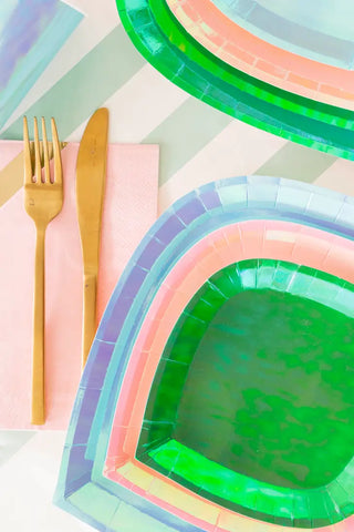 Posh Emerald City PlatesBasics that are anything but, our posh collection is the luxe way to set your table. We’ve got you covered in colors for any occasion with solids with fab gold foileJollity & Co