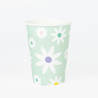 Daisy CupsSay hello to your new favorite cups, Daisy Cups, perfect for summer days spent sipping your favorite drinks! Their daisy pattern on the side is sure to brighten any My Little Day