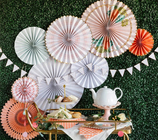 GARDEN PARTY FANSWarmth is in the air, which means it time for springtime soirees, wedding bridal brunches and afternoon teas. These beautiful fans create the perfect backdrop for elMy Mind’s Eye