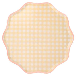 Gingham Dinner Plates
Gingham is a classic spring and summer print, and looks amazing on our party tableware. These dinner plates feature a delightful scalloped edge with a coordinating Meri Meri