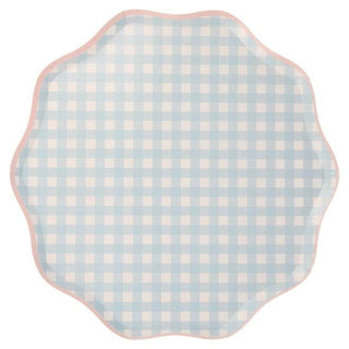 Gingham Dinner Plates
Gingham is a classic spring and summer print, and looks amazing on our party tableware. These dinner plates feature a delightful scalloped edge with a coordinating Meri Meri