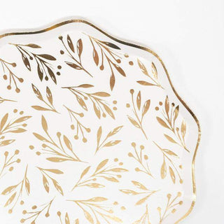 Gold Leaf Dinner PlatesLeaves and berries are a fabulous festive party theme, and look even more amazing when the design is in a shiny gold foil. These large dinner plates, perfect for theMeri Meri