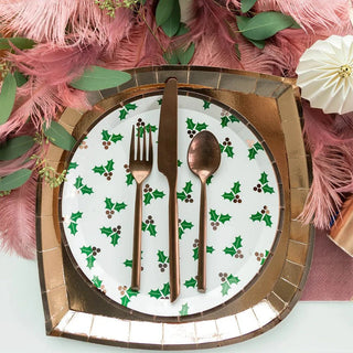 Holly Print Dinner PlatesThese plates have a beautiful rose gold rim and rose gold holly berries this plate is perfect for Christmas dinner. 

Paper Dinner Plates
Pack of 8
Approx: 9" 
Rose Jollity & Co