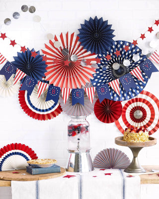 LIBERTY BANNERCelebrate the Land of Liberty with this patriotic red white and blue word banner. This banner comes complete with the letters to complete the word "Liberty" and 6 reMy Mind’s Eye