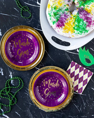MARDI GRAS PAPER PLATESAppetizer and dessert services aren't complete without the perfect plate. These 7" round Mardi Gras party plates the perfect accent to any food table at a Mardi GrasMy Mind’s Eye