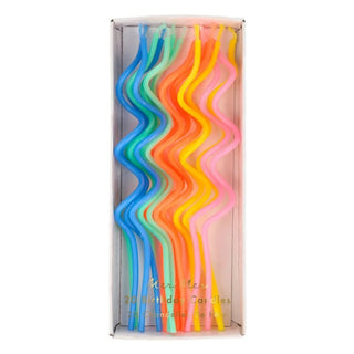 Mixed Swirly CandlesThese swirly candles, in bright shades, will add a sensational effect to any celebratory cake. They look amazing when lit too, guaranteed to delight all the party guMeri Meri