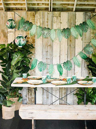 Palm Leaf Paper CupsThese wonderfully designed tropical prints paper cups are a great way to serve your drinks this summer! Mix and match with other bright and colourful party accessoriTalking Tables