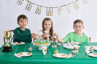 Party Champions Soccer CupsGOAL!  Soccer ball paper cups with foil detail and 'Goal!' text. The perfect disposable cups for a kids soccer birthday party or for post match celebration in the loTalking Tables