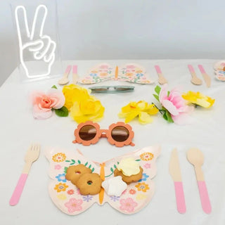 Pastel Pink Wooden UtensilsCelebrate your next party with our pretty pastel pink disposable wooden utensil set! Perfect for a spring celebration, gender reveal party, pink princess birthday paEllie's Party Supply