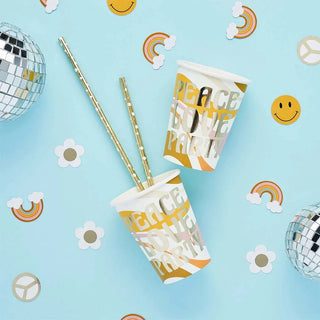 Peace Love Party Paper CupsThese stunning gold foiled 'Peace Love Party' Cups is a must have for any groovy party!
8 cups in a pack
 HootyBalloo