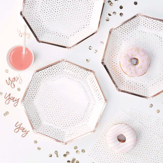 Spotty Print Rose Gold Paper PlatesThese adorable spotty print rose gold paper plates are perfect for birthdays or any special celebrations! Mix and match to create the perfect party set up.
 
The rosGinger Ray