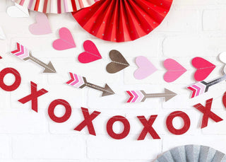 VALENTINES MINI BANNER SETShow Valentine's Day some love this year by decorating with this fun mini banner set. There are 3 banners included in this set, making it simple to create a love-filMy Mind’s Eye