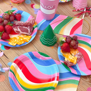 DINNER PLATE - WAVEGet ready to make some waves thanks to this fun durable paper dinner plate set we designed. Extra bright in a wave design ensure you're ready to party (and feast) inPacked Party