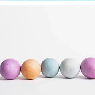 Egg Coloring KitThe dyes in our eggstraodinary, all natural egg coloring kit are made with organic fruit and vegetable extracts. Our kit also includes egg dyeing and grass growing iEco-kids